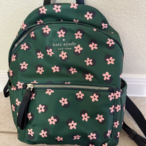 Kate Spade Medium Chelsea Backpack Purse Green Daisies - Picture 1 of 5